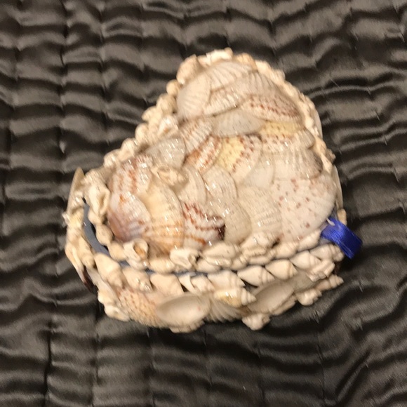 SeaShell Trinket Box - Picture 7 of 8